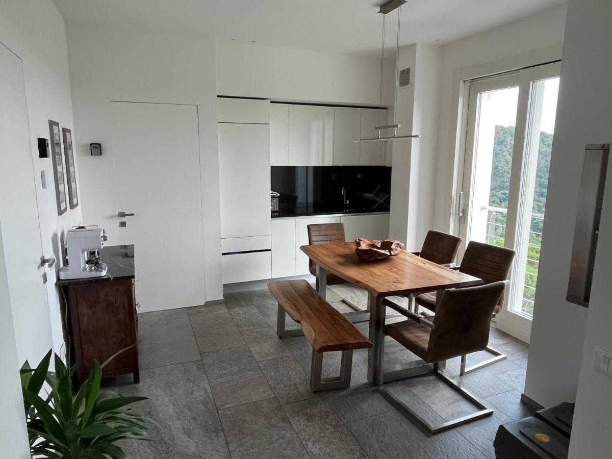 Penthouse - Villa Cardano Комо Екстериор снимка